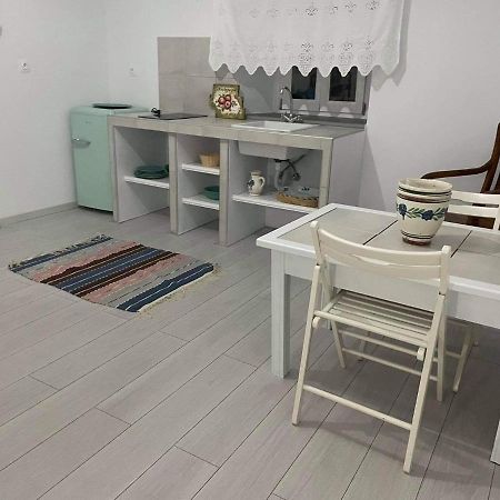 Anneta'S Suite Agia Marina  Luaran gambar