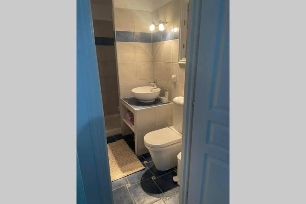 Anneta'S Suite Agia Marina  Luaran gambar