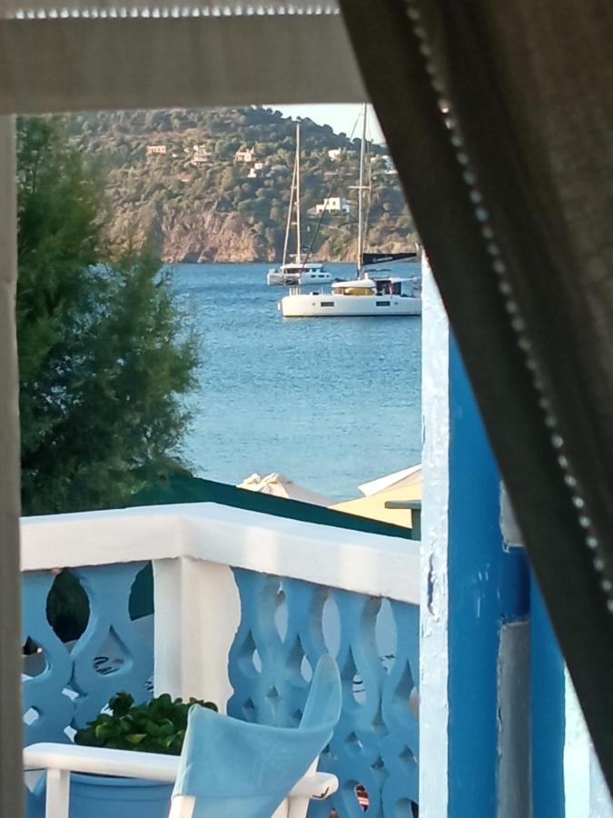 Anneta'S Suite Agia Marina  Luaran gambar